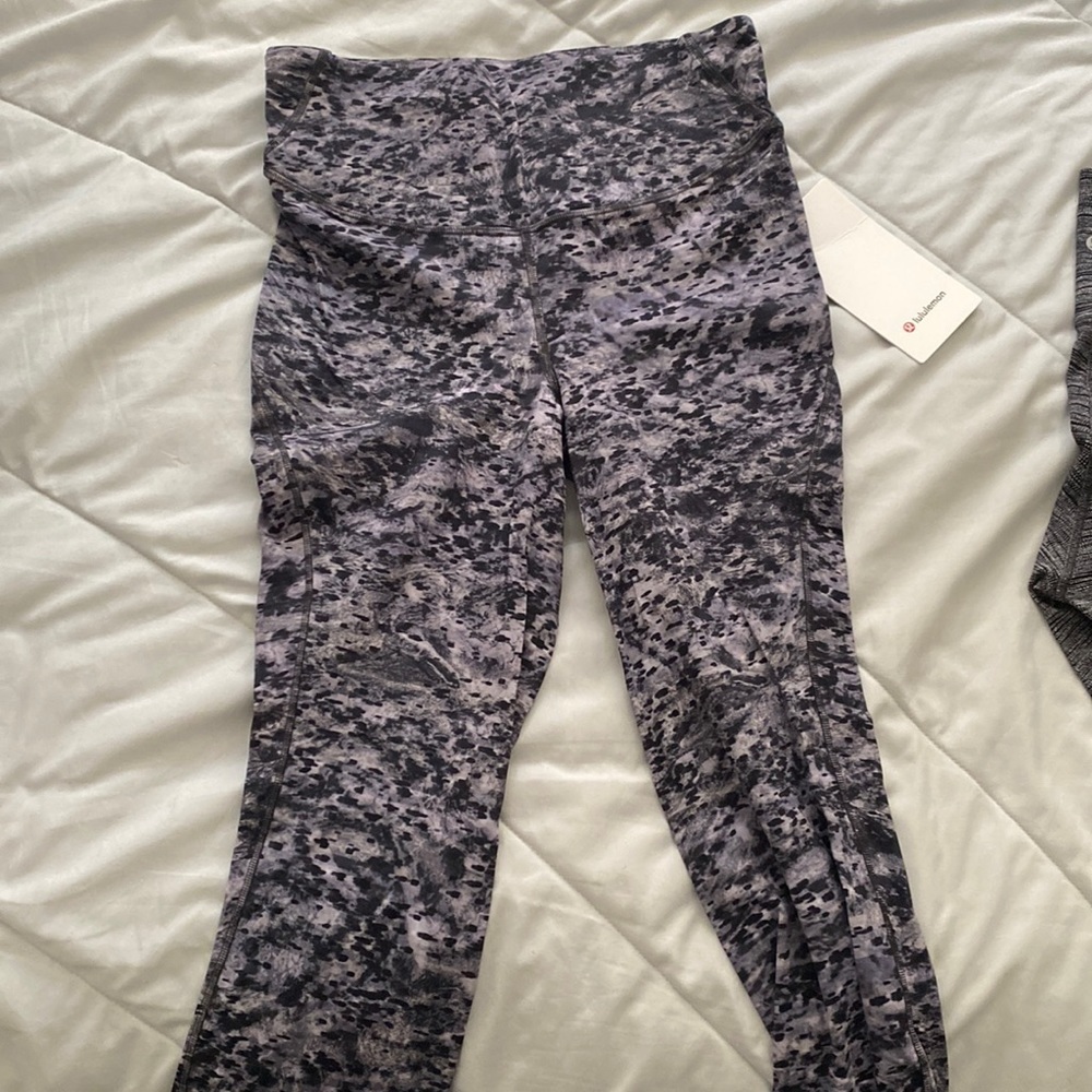 Lululemon base pace high rise tight